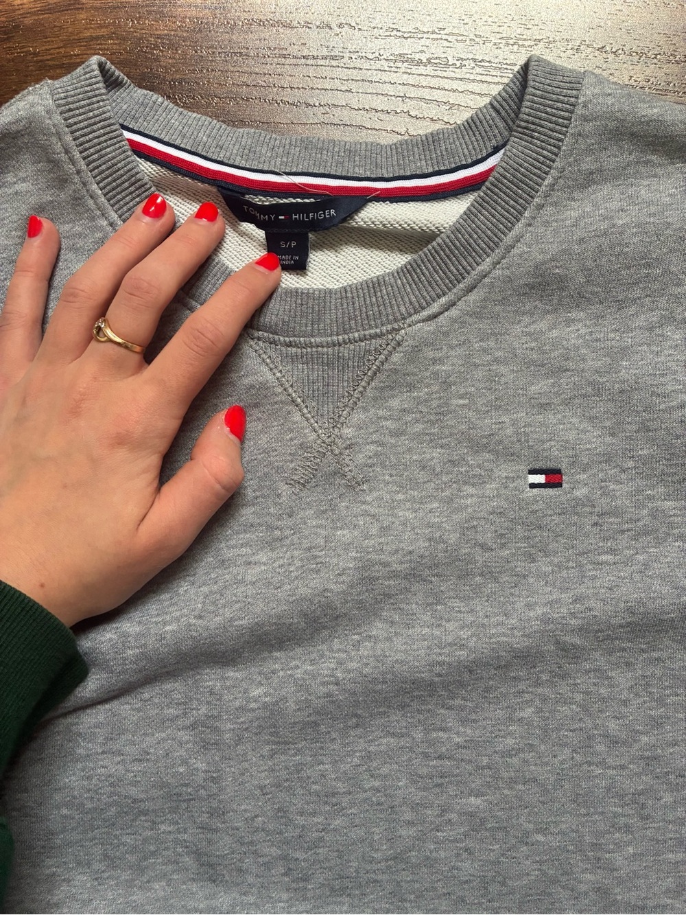 Tommy Hilfiger Gray Crewneck Sweatshirt with Flag Logo